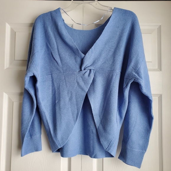 Open Back Sweater - Picture 2 of 4